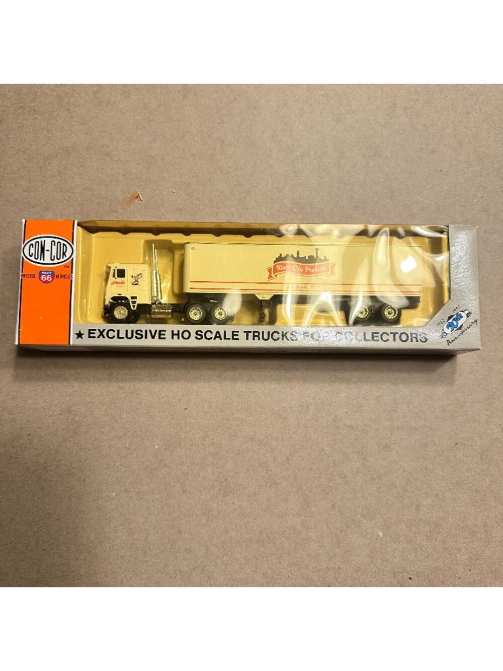 Con-Cor HO Scale River City Produce Tractor Trailer Truck San Antonio